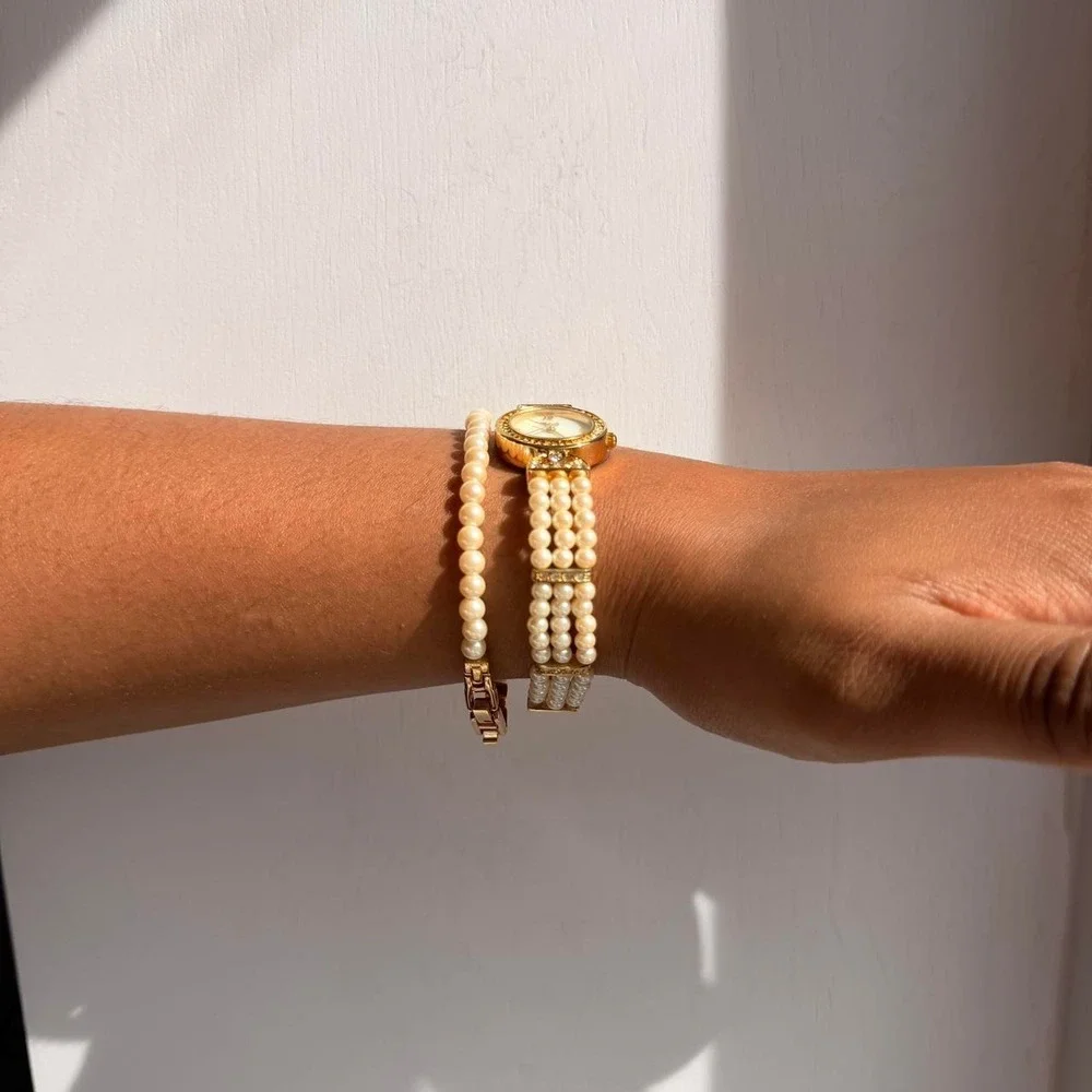 GOLD TONE GALAXIE BY ELGIN FAUX PEARL WATCH AND BRACELET SET